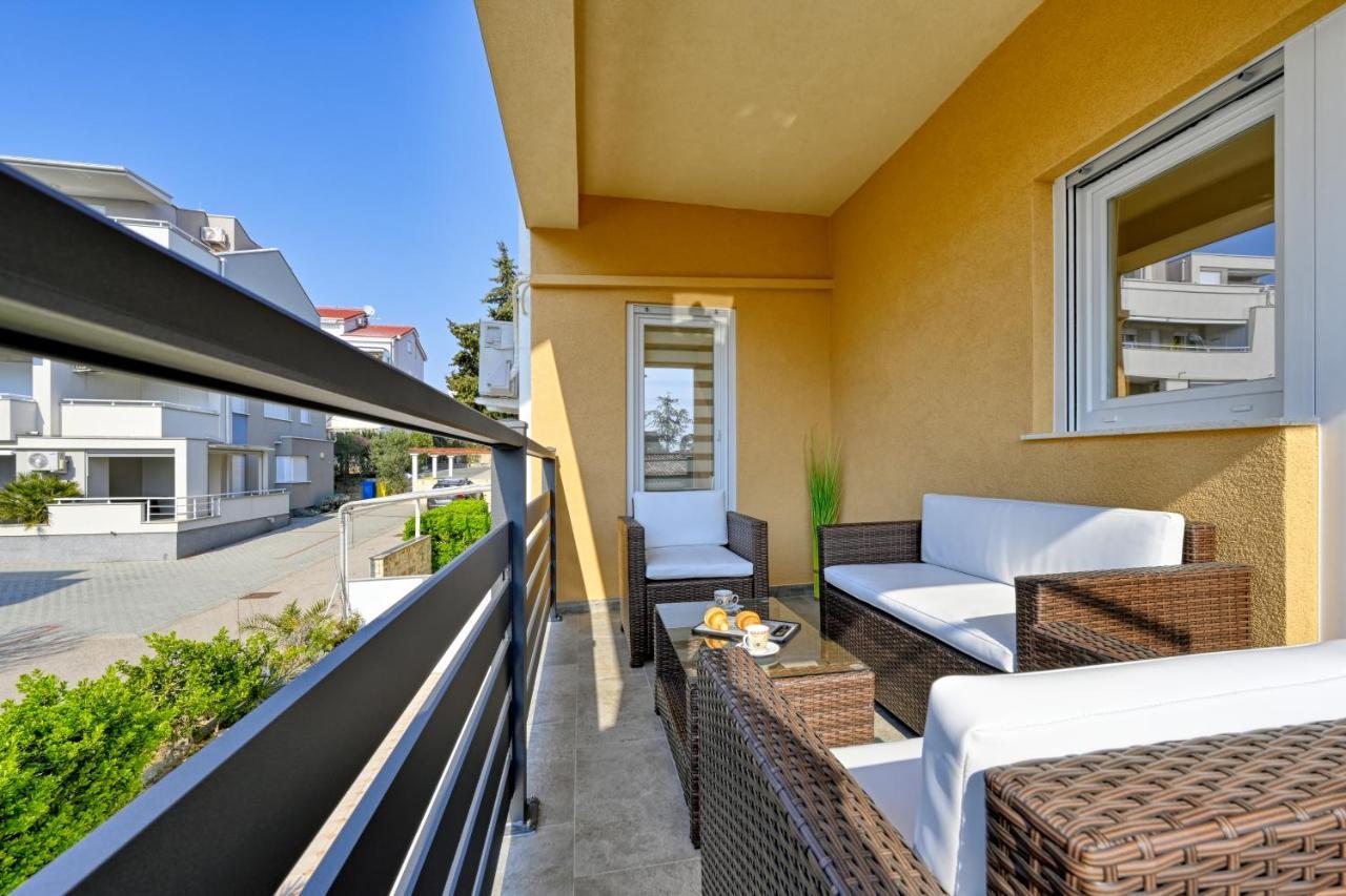 Apartman Michael / Novalja / Zrce Buitenkant foto