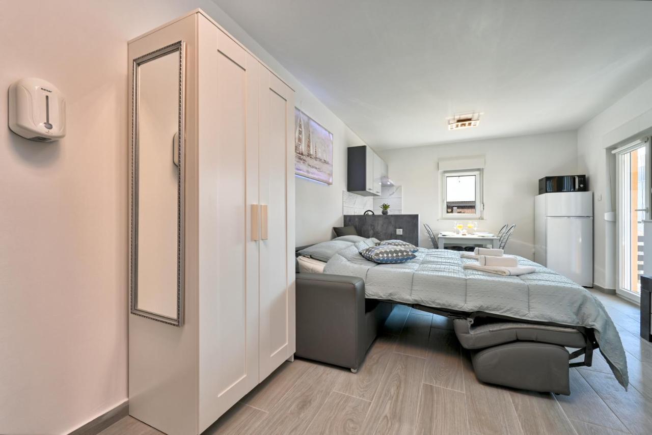 Apartman Michael / Novalja / Zrce Buitenkant foto