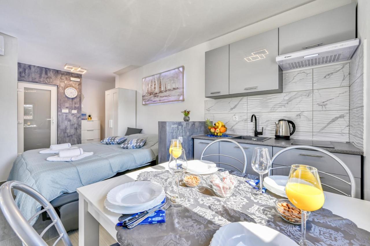 Apartman Michael / Novalja / Zrce Buitenkant foto