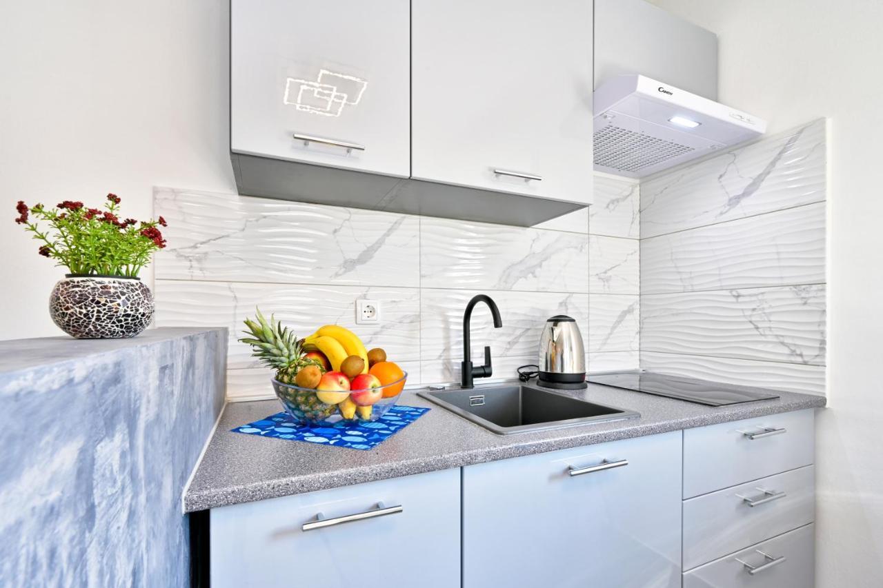 Apartman Michael / Novalja / Zrce Buitenkant foto